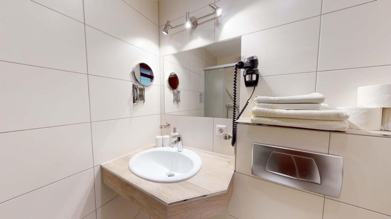 Hotel Seepark Appartements Uhldingen-Mühlhofen Dış mekan fotoğraf